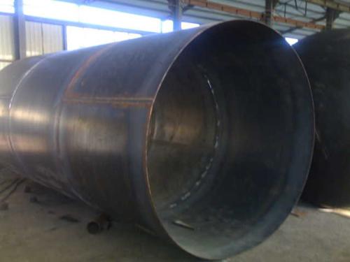 鋼板卷管2.jpg 鋼板卷管2.jpg